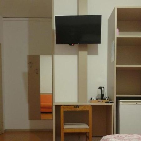 Al Pontesel Hotel Garda  Bagian luar foto
