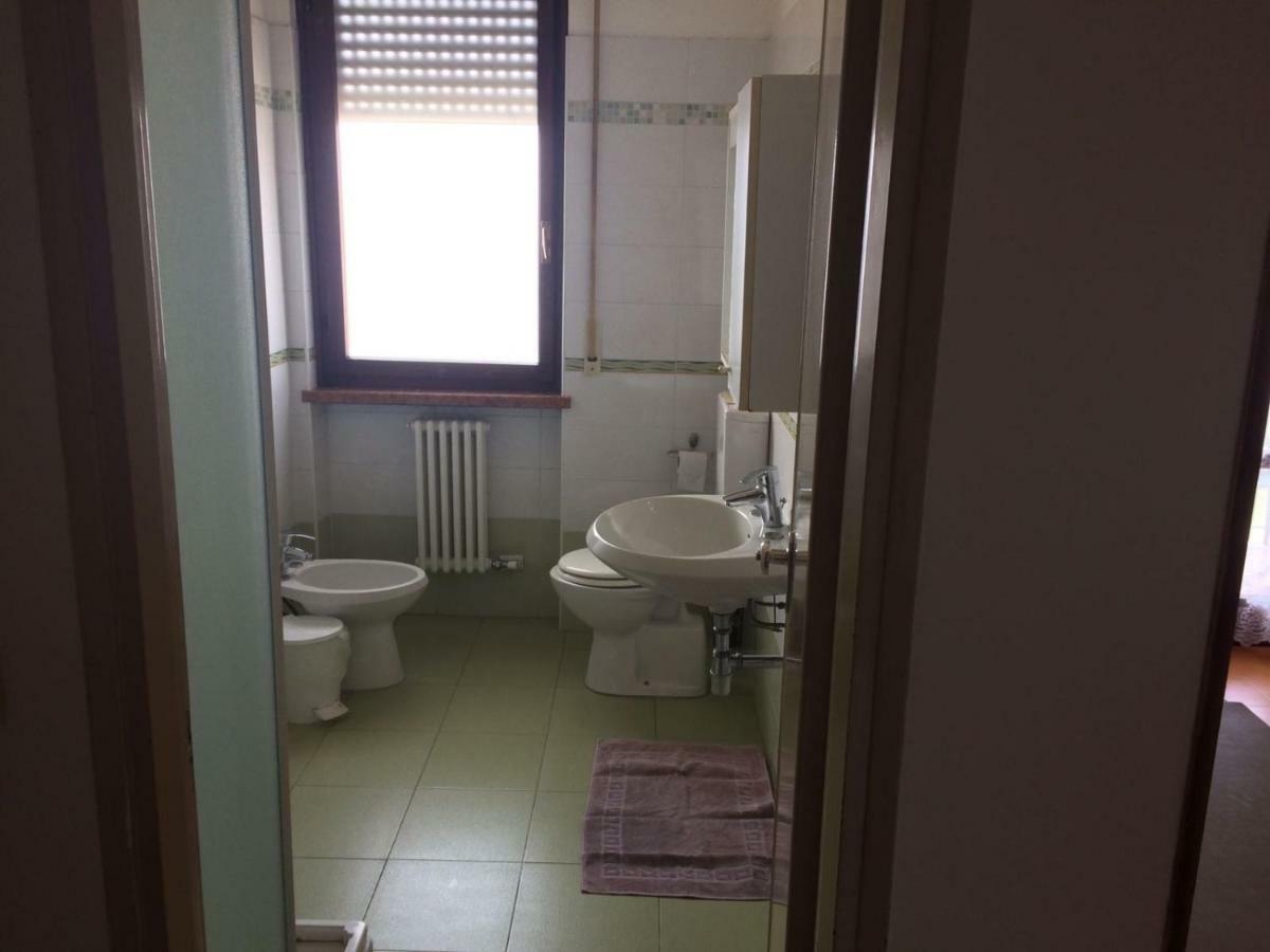 Al Pontesel Hotel Garda  Bagian luar foto
